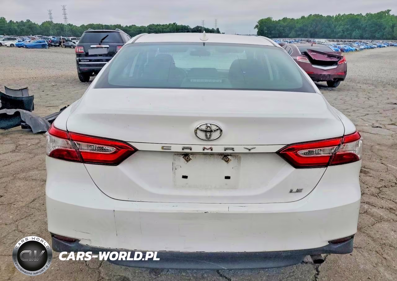 2020 Toyota Camry Le VIN:4T1C11AK8LU332986 - 6