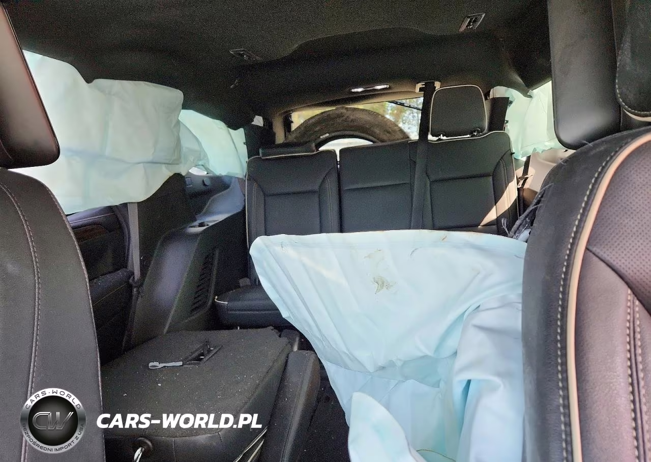 2023 Chevrolet Tahoe K1500 Premier VIN:1GNSKSKD0PR237650 - 10