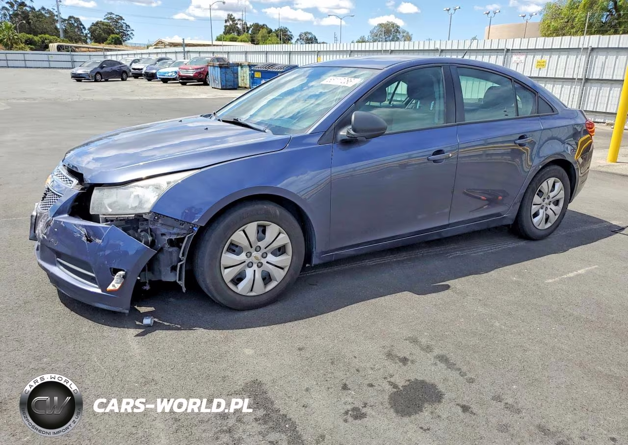 2014 Chevrolet Cruze Ls – zdjęcie 1 z 12