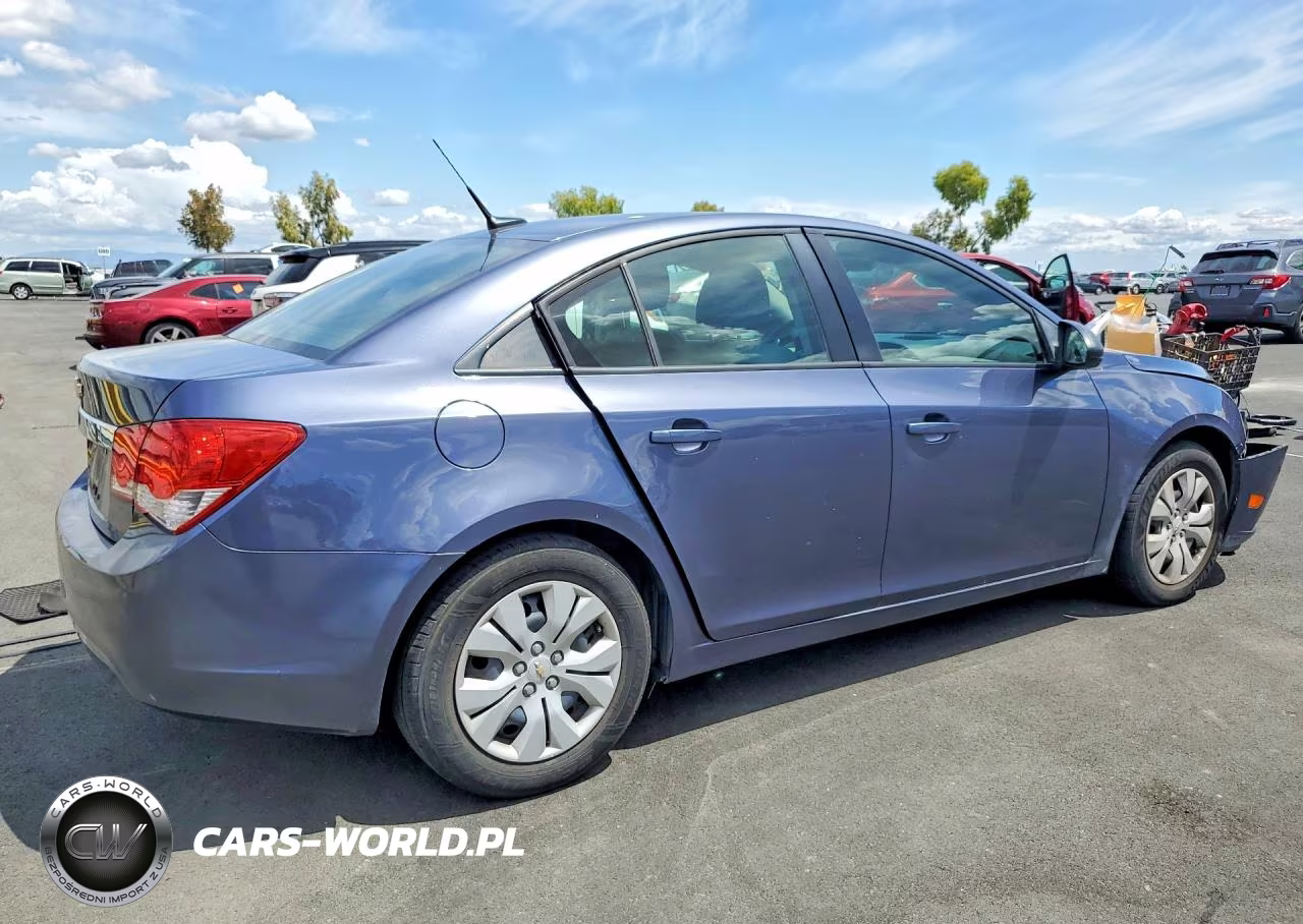 2014 Chevrolet Cruze Ls VIN:1G1PB5SG3E7341495 - 3