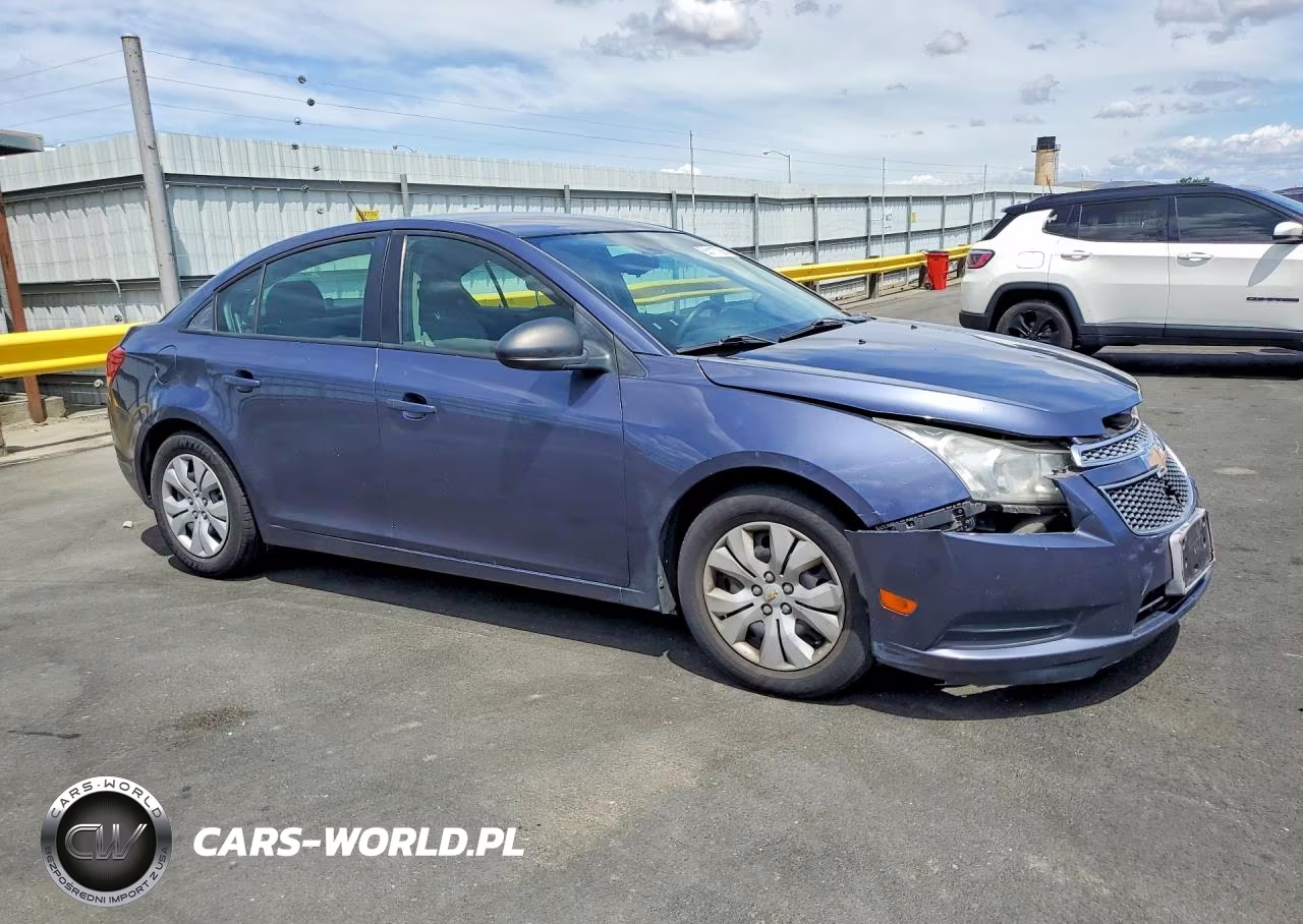 2014 Chevrolet Cruze Ls VIN:1G1PB5SG3E7341495 - 4