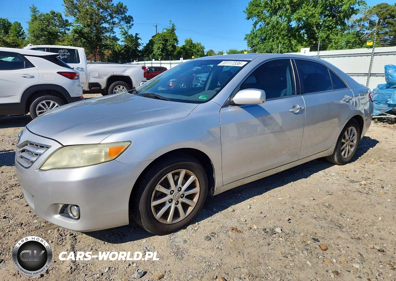 2011 Toyota Camry Xle V6 – zdjęcie 1 z 12