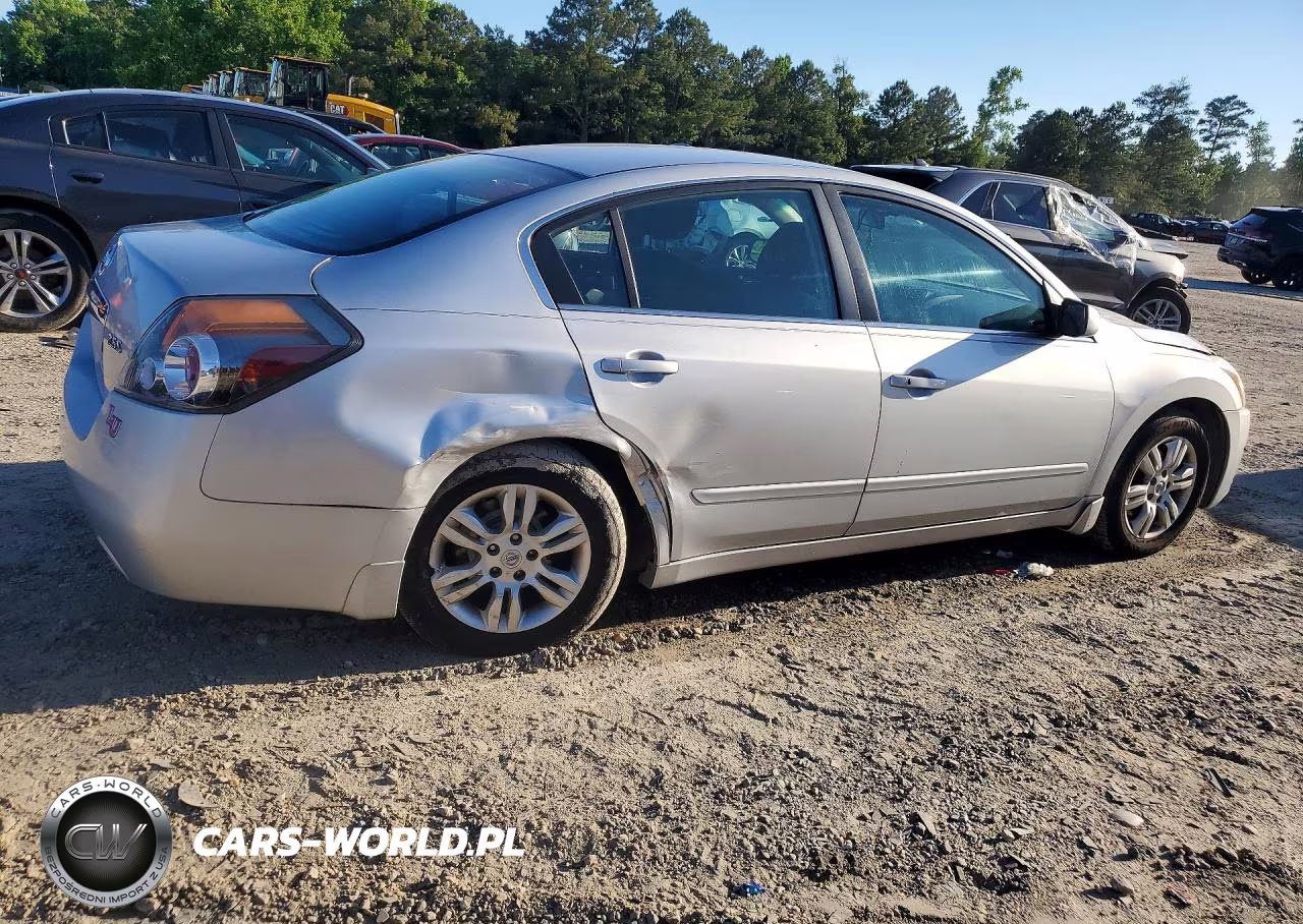 2010 Nissan Altima 2.5 VIN:1N4AL2AP1AN551826 - 3