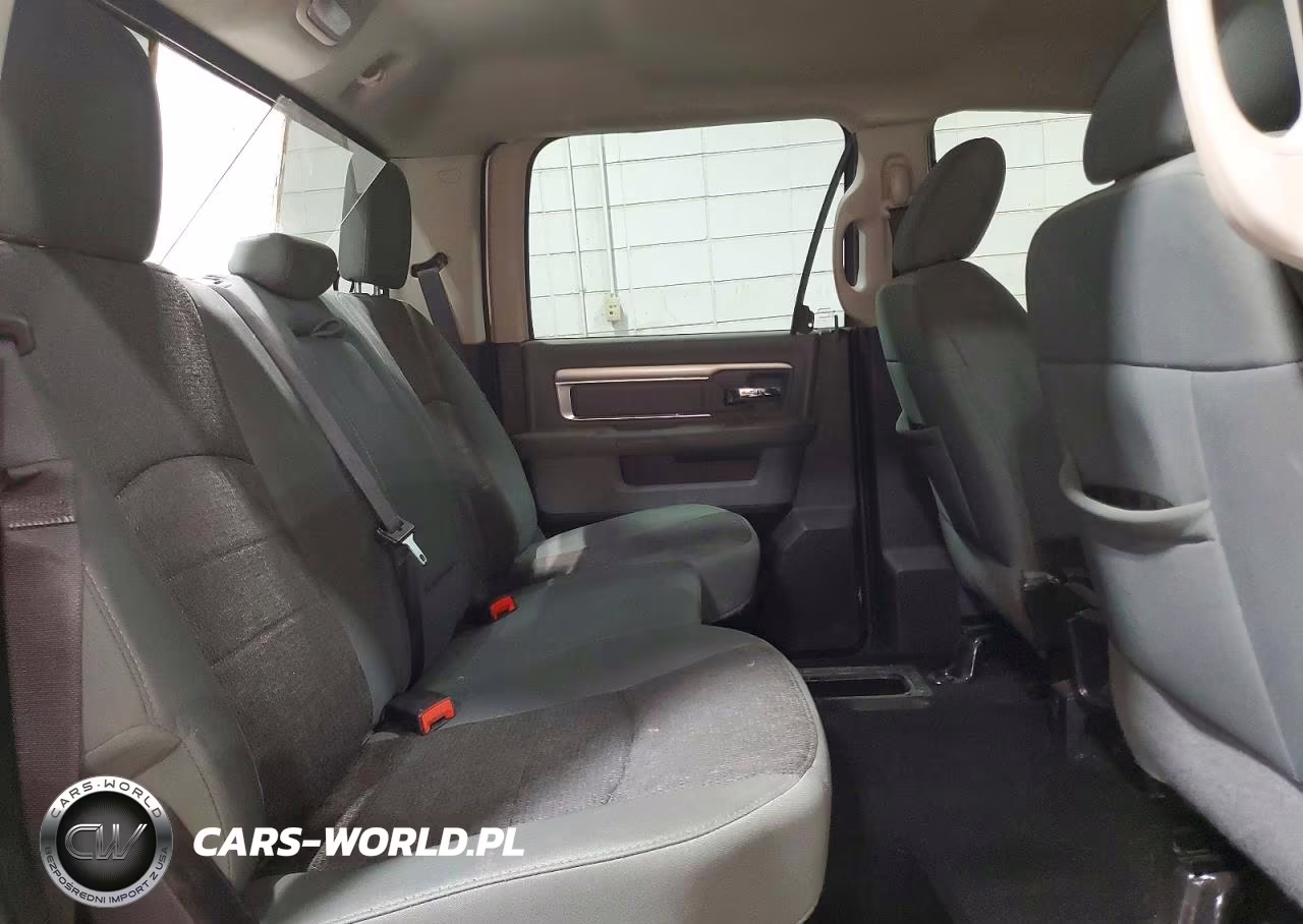 2015 Ram 1500 Big Horn VIN:1C6RR7TT6FS737347 - 10
