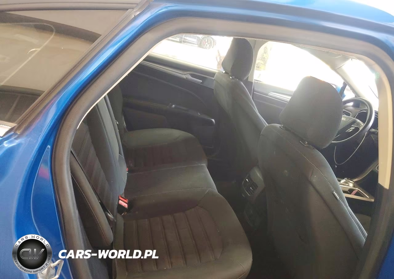 2020 Ford Fusion Se VIN:3FA6P0HD5LR225568 - 10
