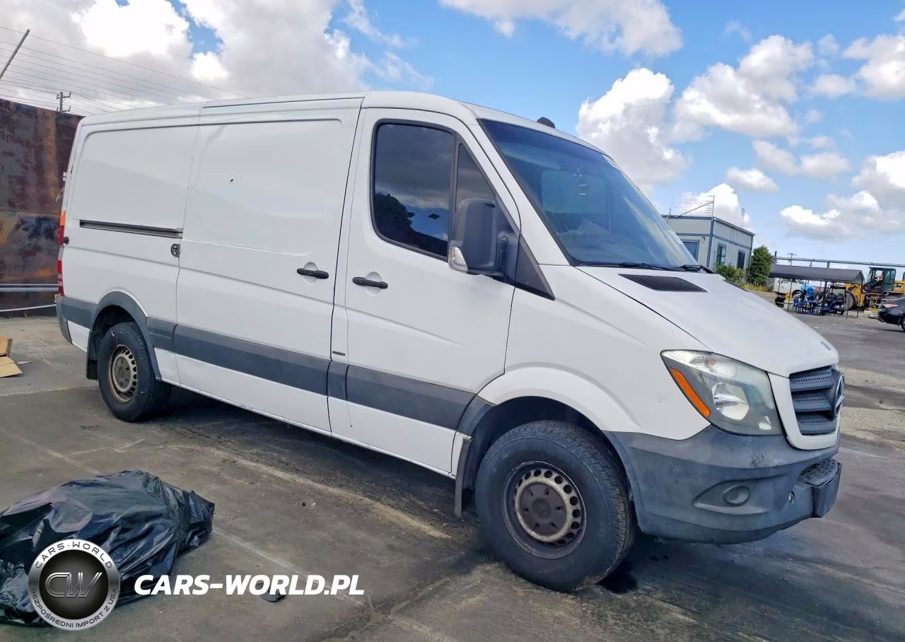 2015 Mercedes-Benz Sprinter 2500 VIN:WD3PE7DCXF5981098 - 4