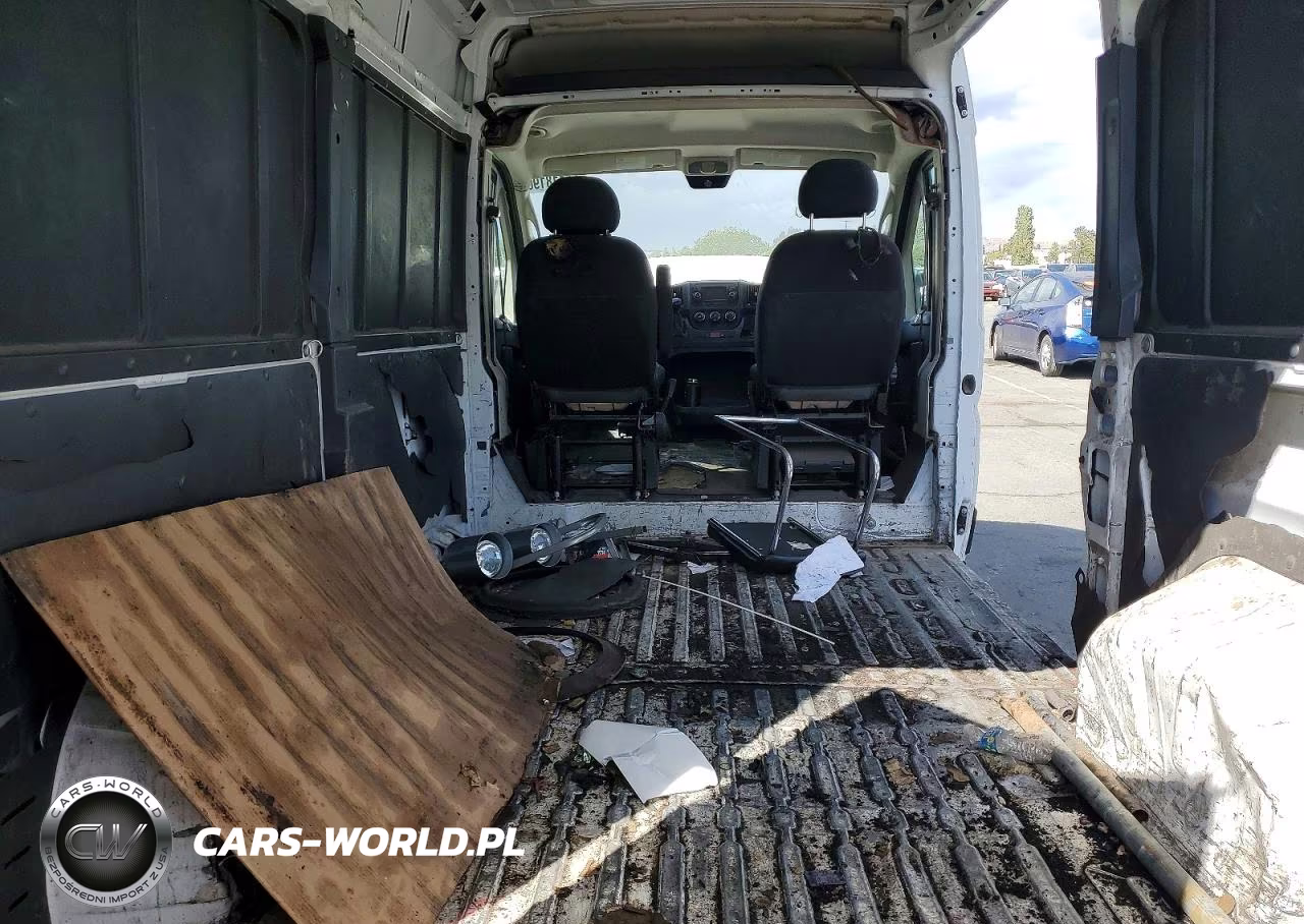 2018 Ram Promaster 1500 Delivery Van VIN:3C6TRVBG1JE139774 - 10