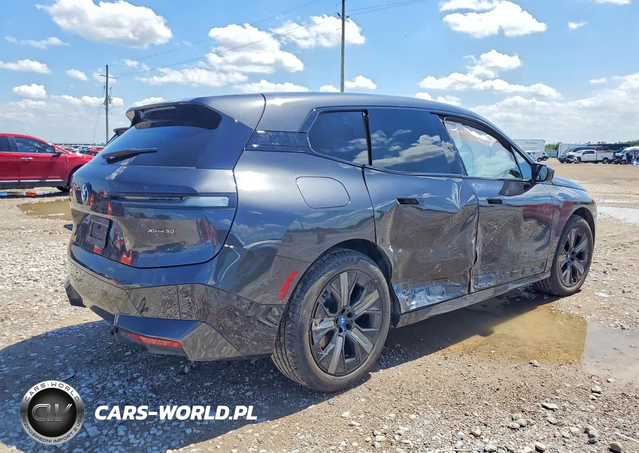 2025 BMW Ix xDrive50 VIN:WB523CF05SCT45837 - 3