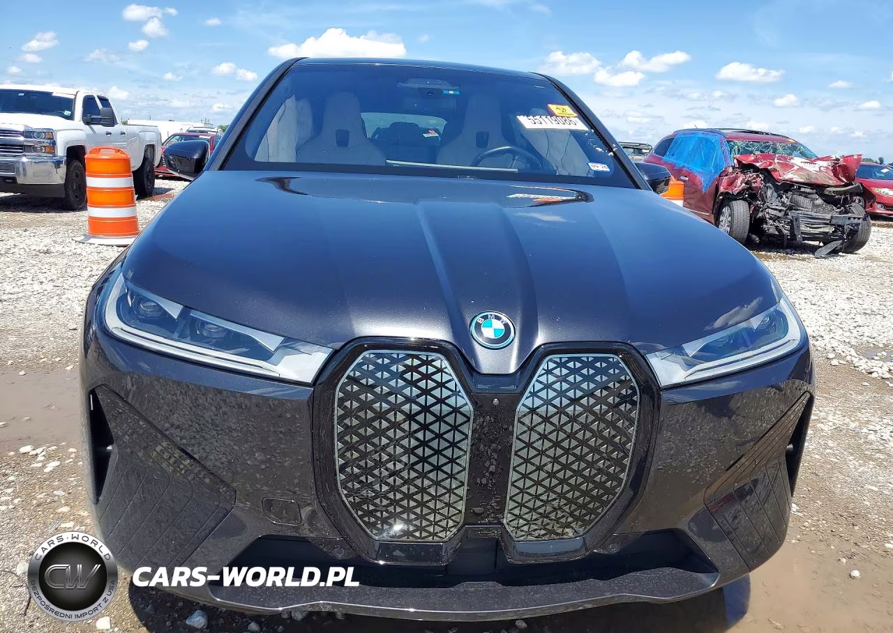 2025 BMW Ix xDrive50 VIN:WB523CF05SCT45837 - 5
