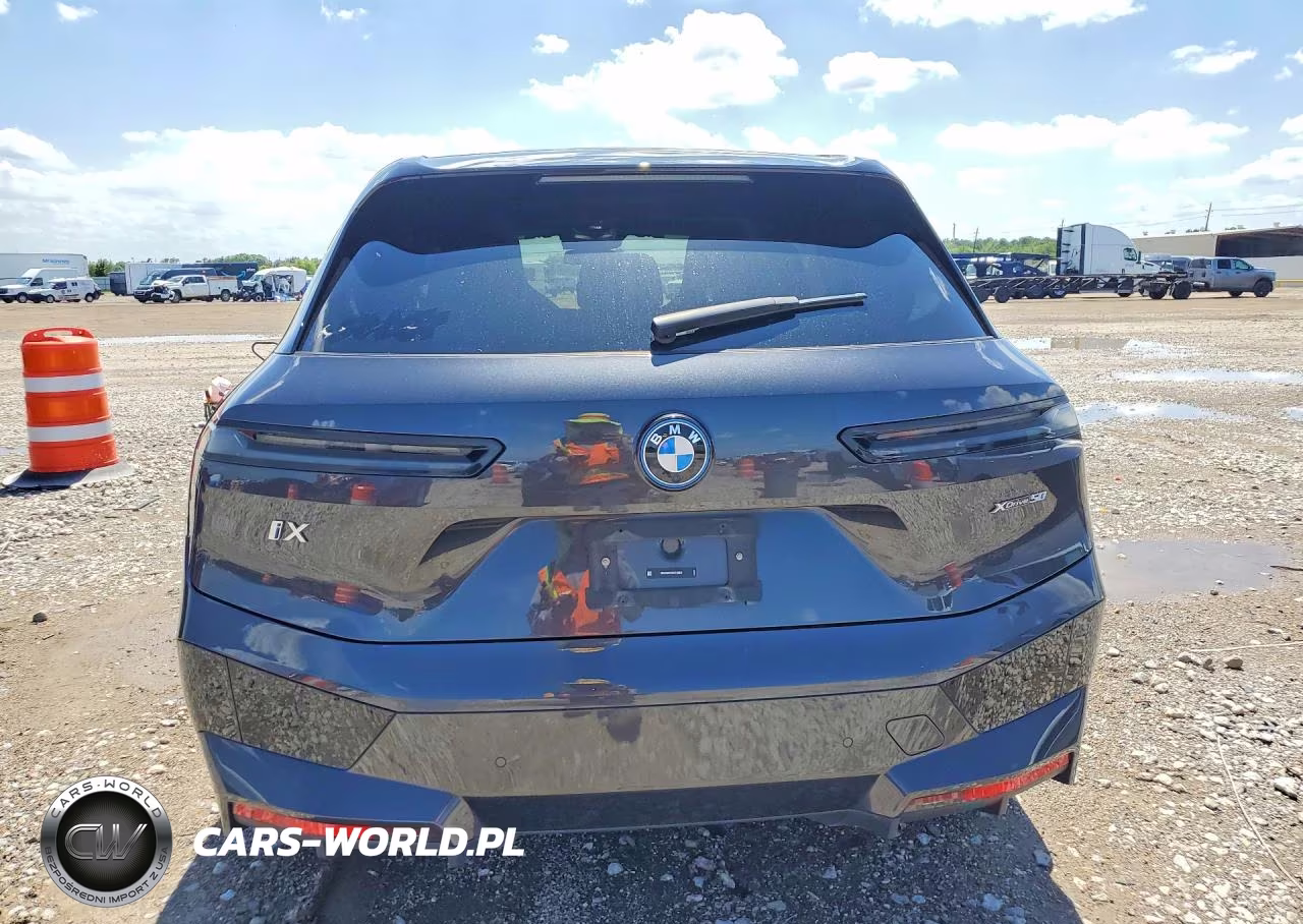2025 BMW Ix xDrive50 VIN:WB523CF05SCT45837 - 6