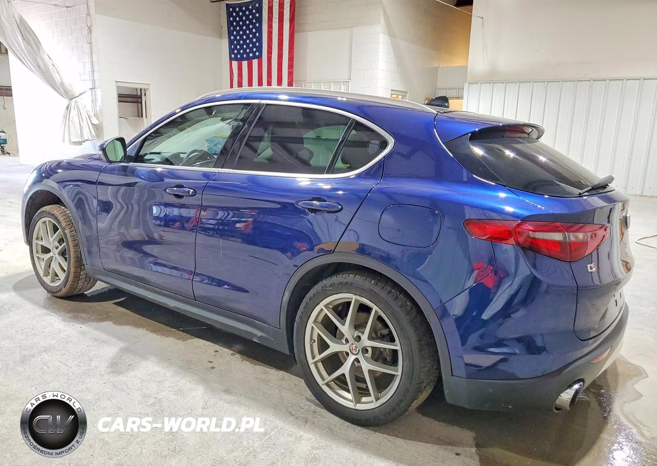 2018 Alfa Romeo Stelvio Ti Luxury VIN:ZASFAKRN9J7C15863 - 2