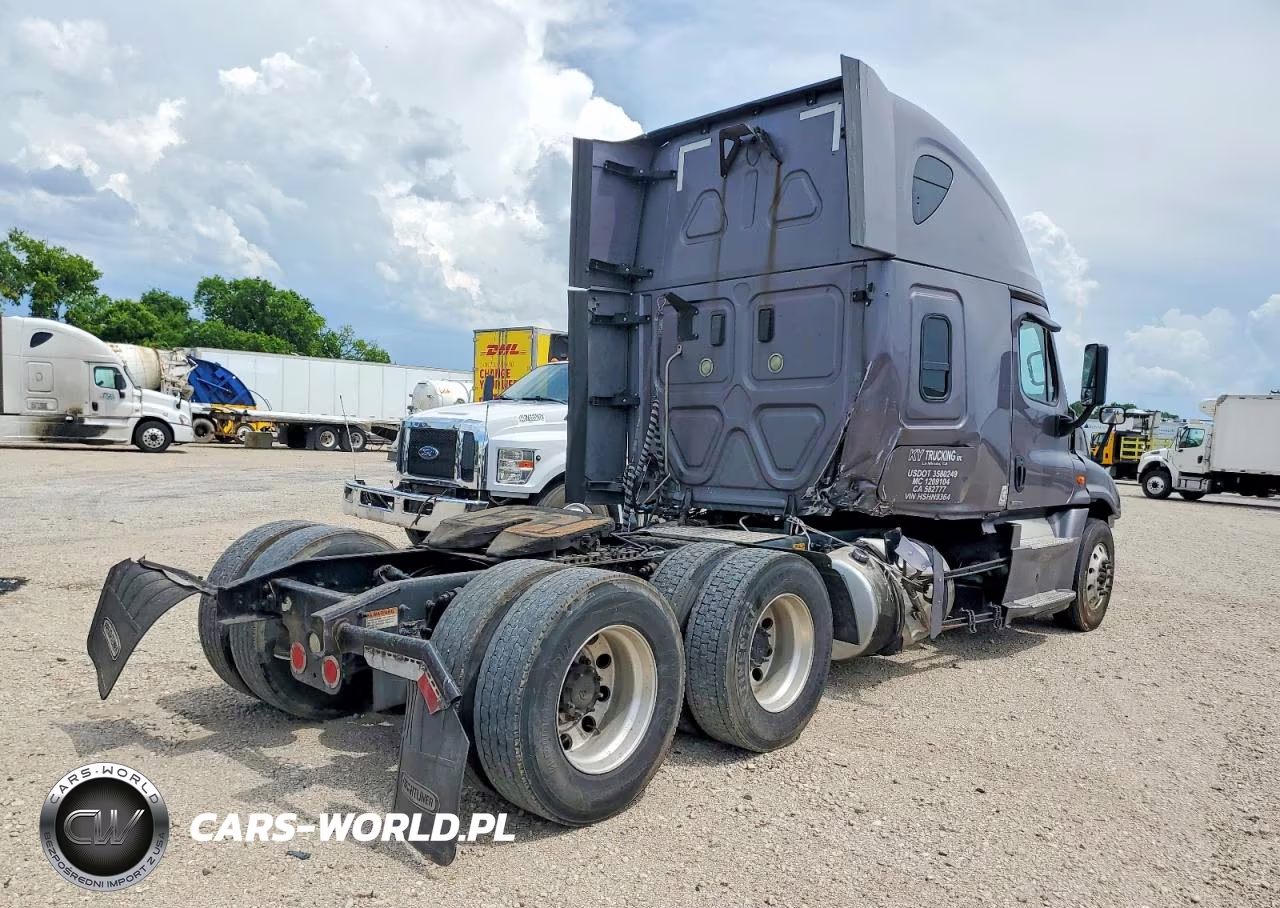 2017 Freightliner Cascadia 125 Semi Truck VIN:3AKJGLDR0HSHN9364 - 4