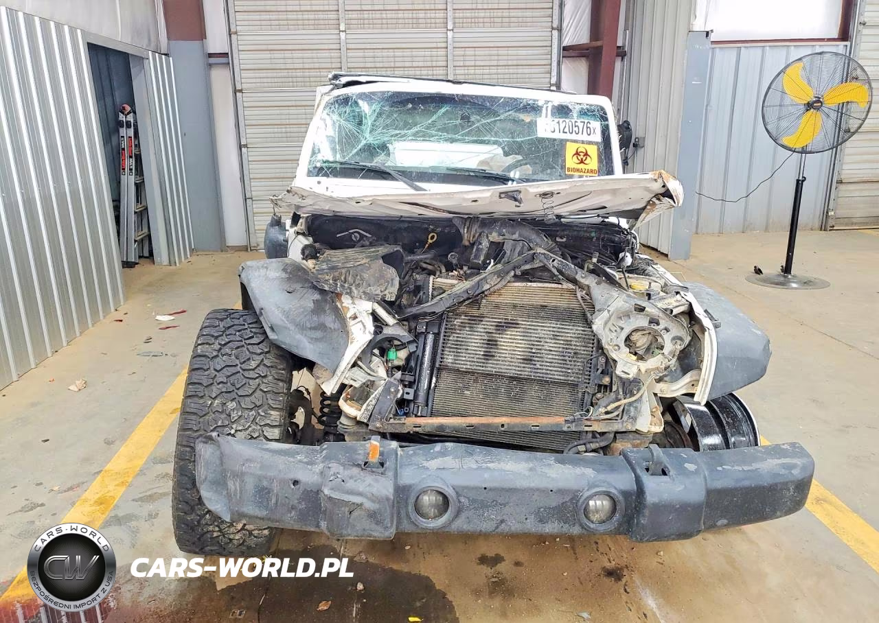 2012 Jeep Wrangler Unlimited Sahara VIN:1C4BJWEG9CL167474 - 5