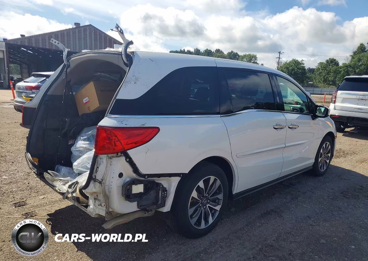 2021 Honda Odyssey Elite VIN:5FNRL6H92MB016907 - 3