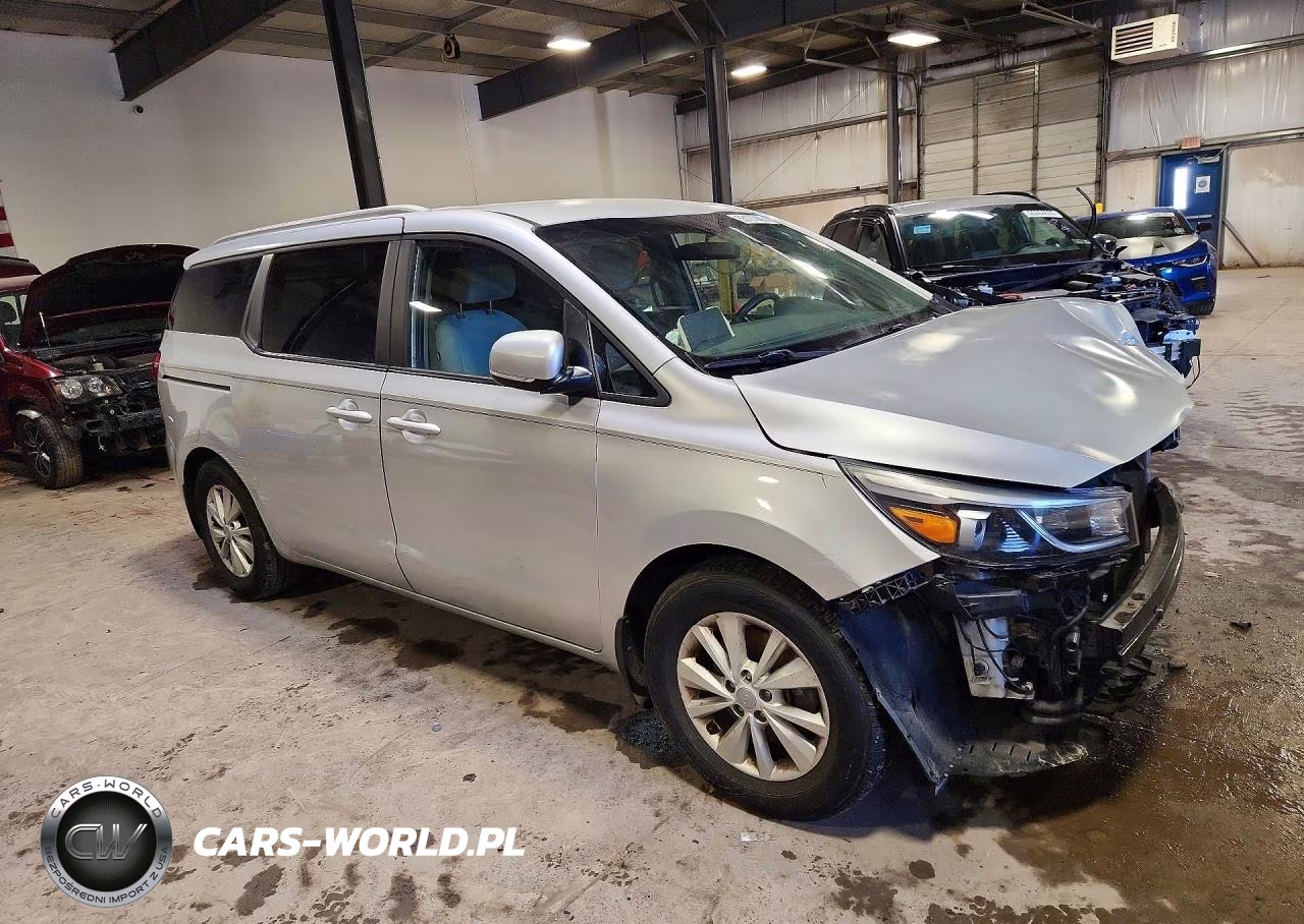 2016 Kia Sedona Lx VIN:KNDMB5C15G6162937 - 4