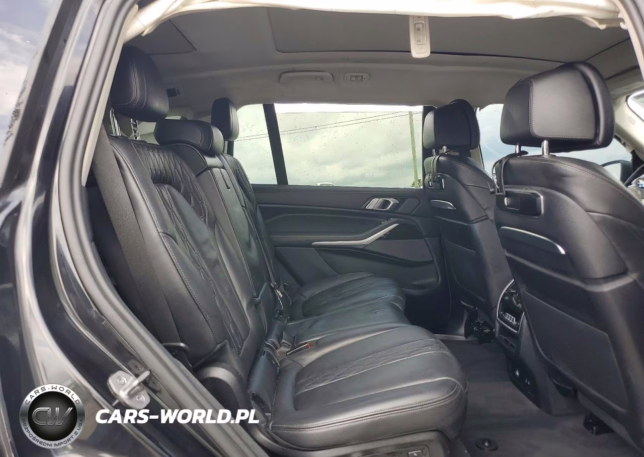 2023 BMW X7 xDrive40I VIN:5UX23EM04P9R56089 - 11
