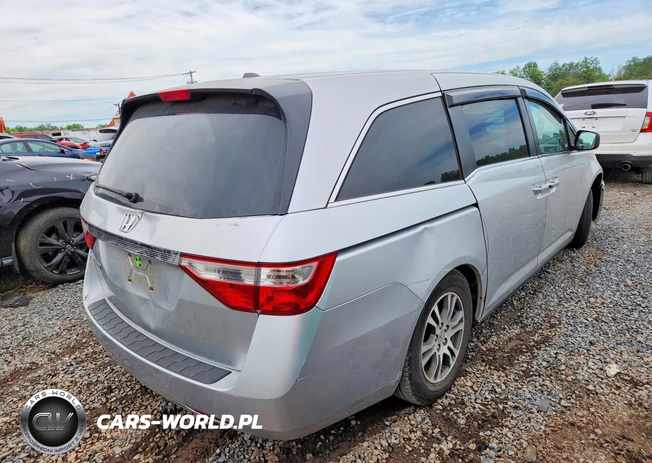 2011 Honda Odyssey Exl VIN:5FNRL5H6XBB016845 - 3