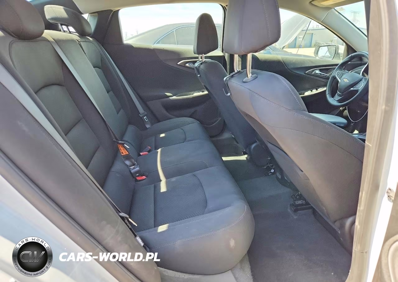 2025 Chevrolet Malibu Rs VIN:1G1ZG5ST2SF110449 - 10