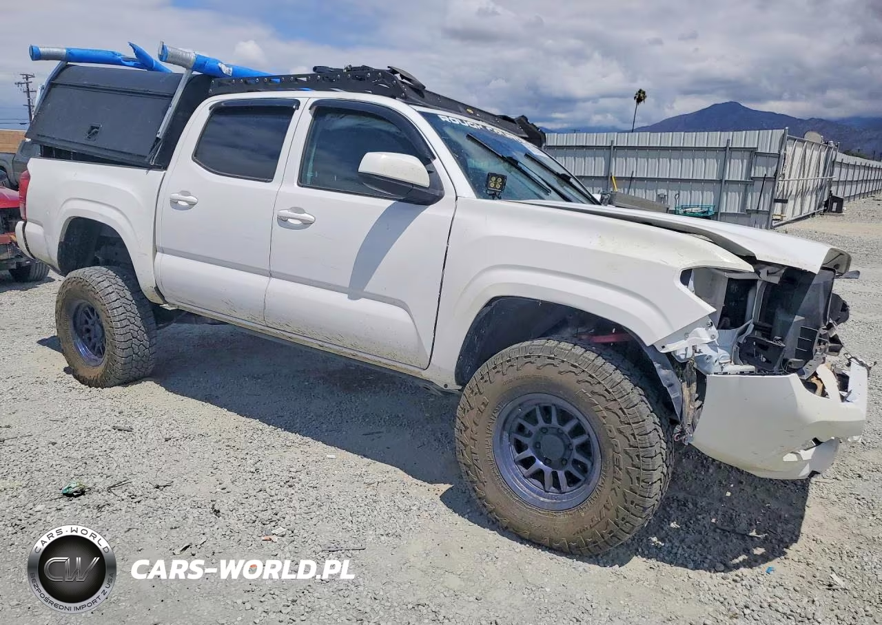 2022 Toyota Tacoma Sr V6 VIN:3TYCZ5AN4NT076825 - 4