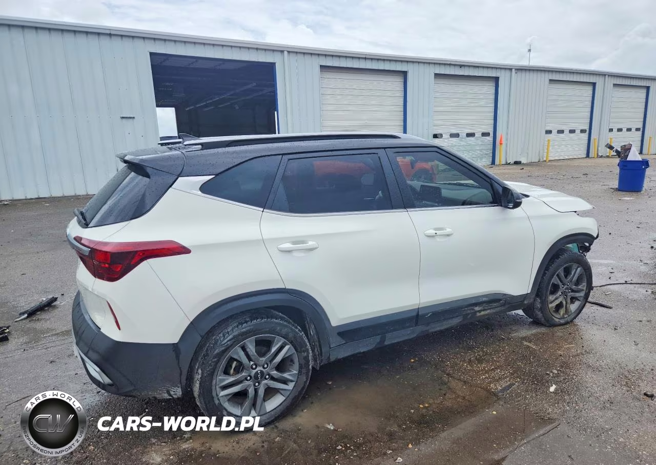 2023 Kia Seltos S VIN:KNDEU2AA0P7372677 - 3