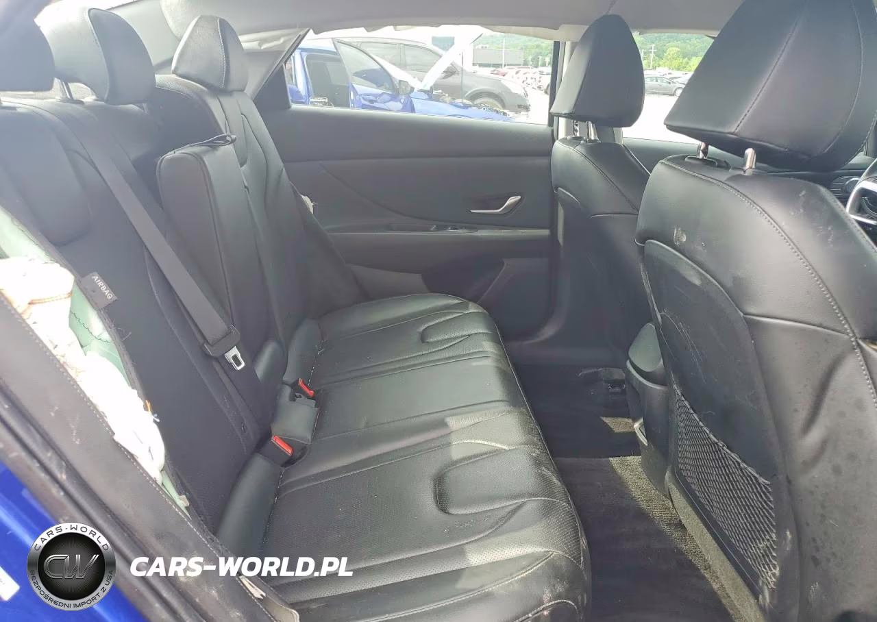 2025 Hyundai Elantra Limited VIN:KMHLN4DJXSU127239 - 10