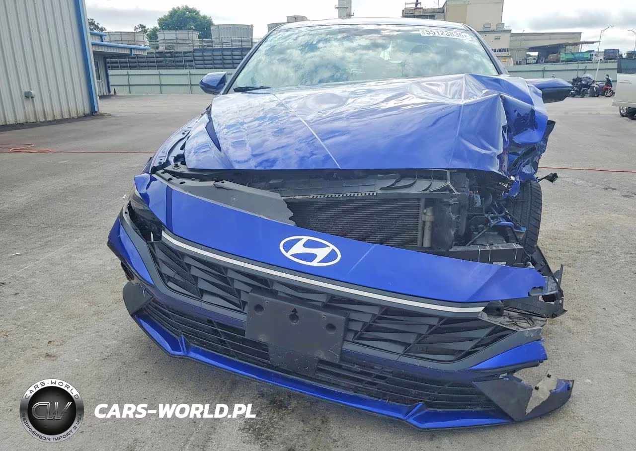 2025 Hyundai Elantra Limited VIN:KMHLN4DJXSU127239 - 5