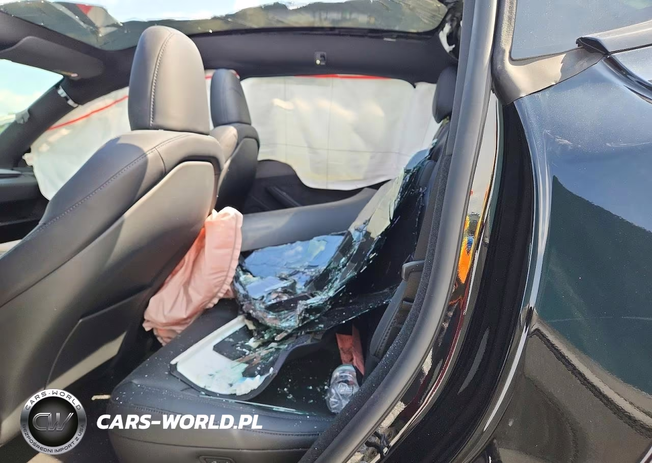 2026 Tesla Model Y VIN:7SAYGDEE0TA650091 - 10