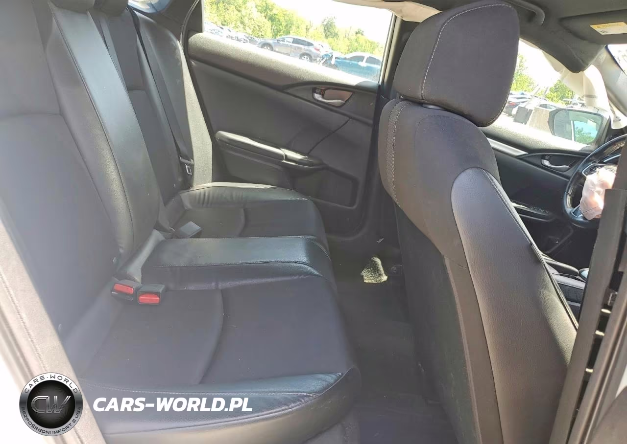 2019 Honda Civic Sport VIN:2HGFC2F82KH561391 - 10