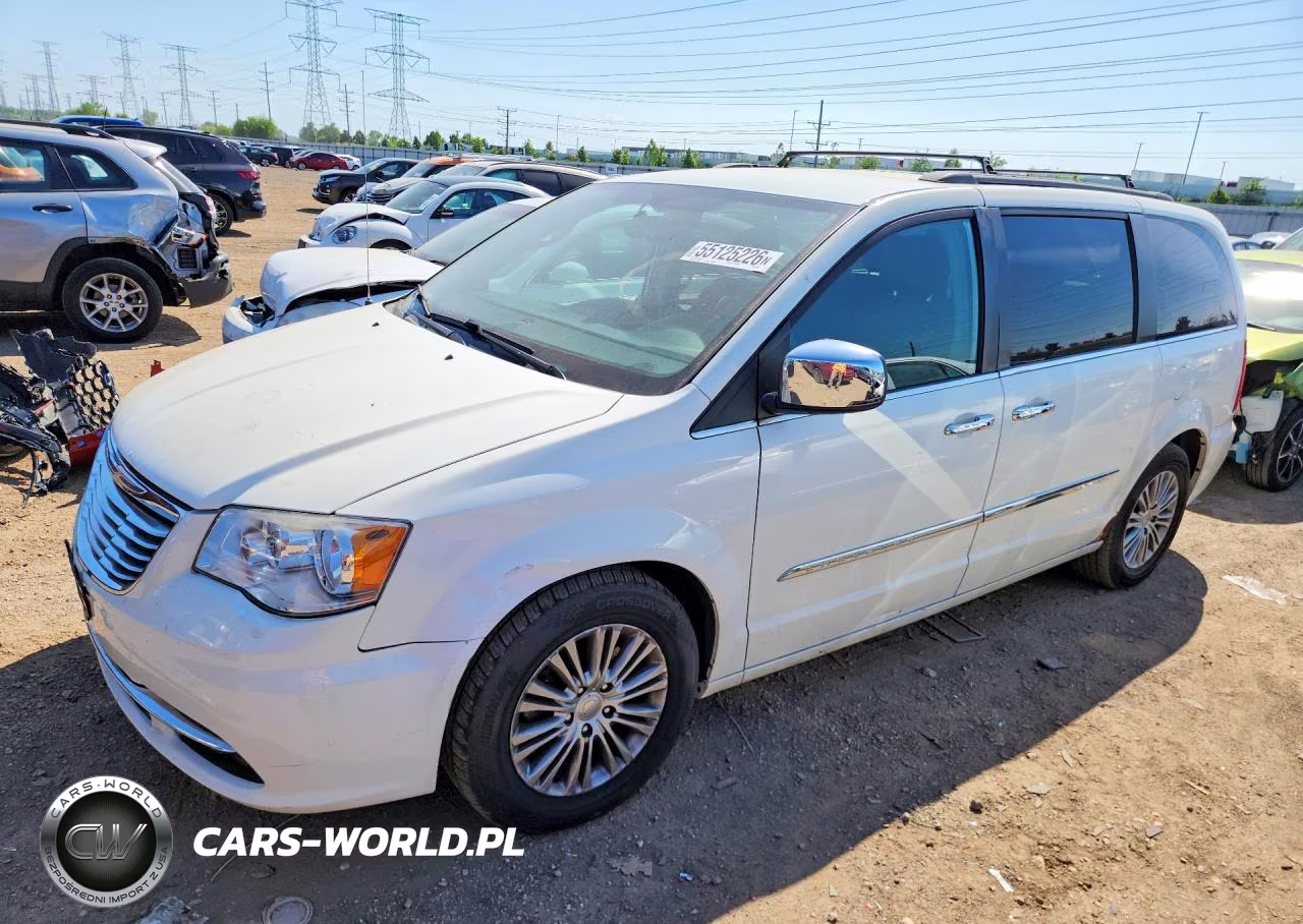 2013 Chrysler Town & Country Touring L – zdjęcie 1 z 13