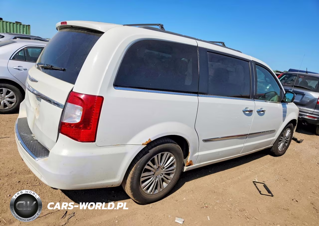 2013 Chrysler Town & Country Touring L VIN:2C4RC1CG9DR510193 - 3