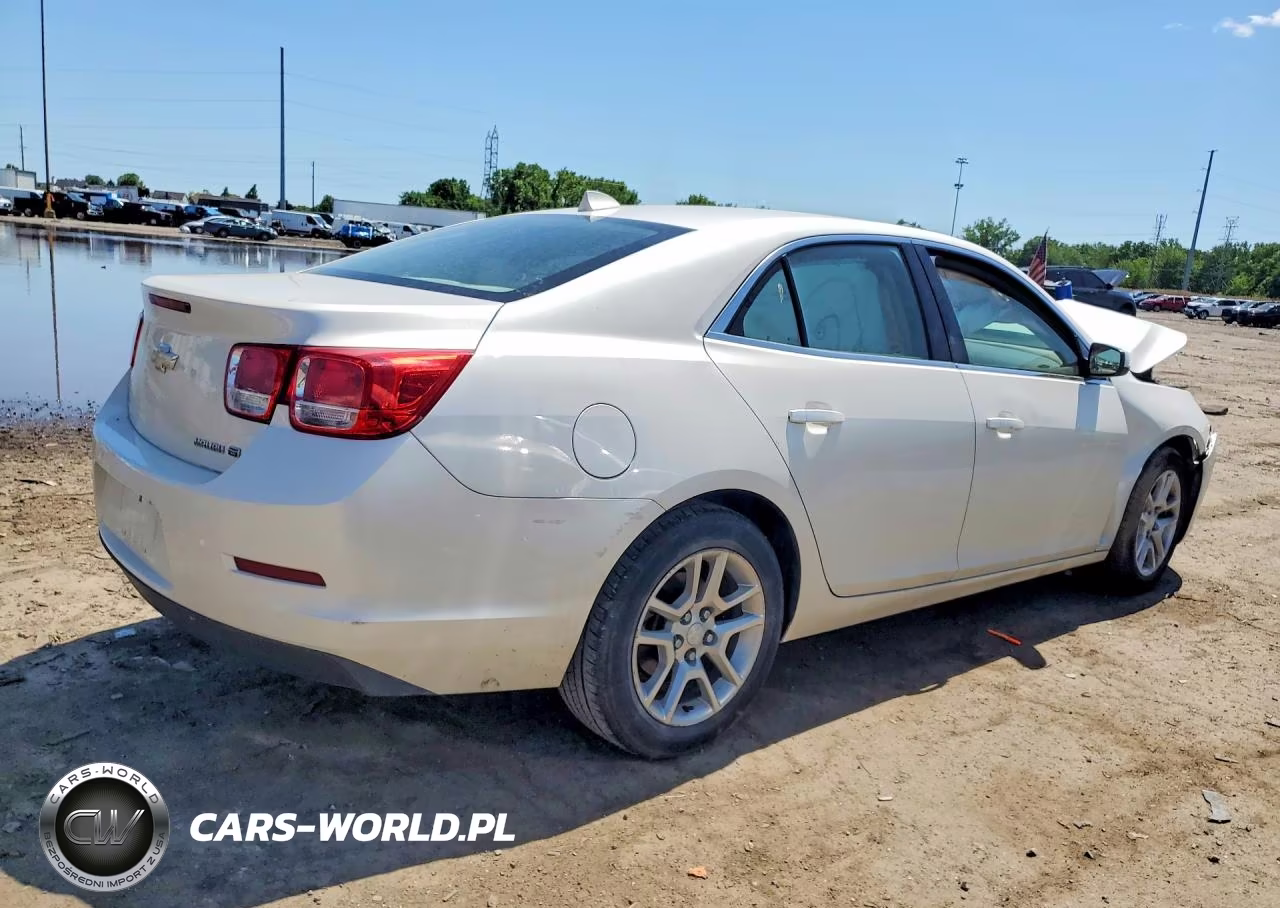 2013 Chevrolet Malibu 2Lt VIN:1G11F5RR5DF120762 - 3