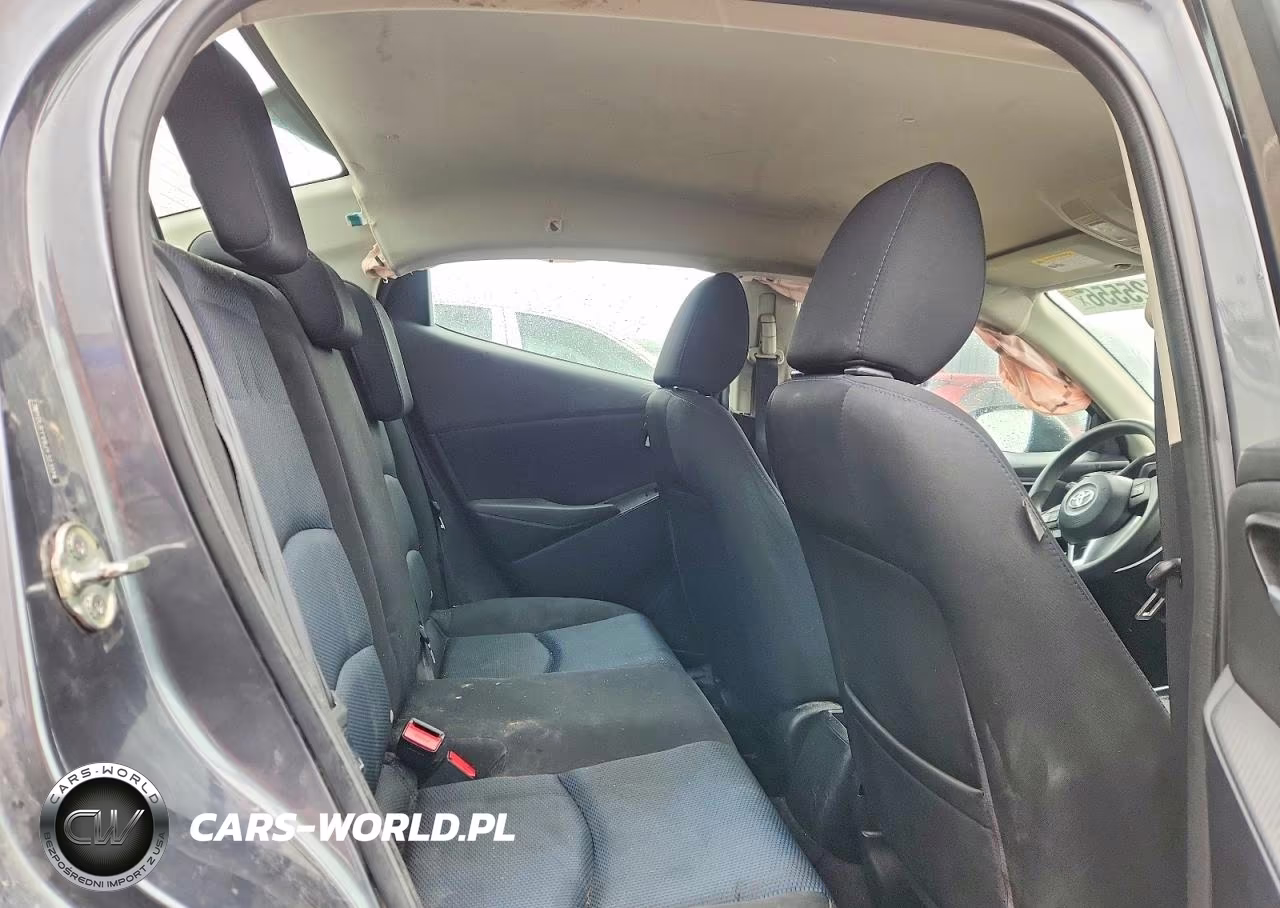 2018 Toyota Yaris Ia Base VIN:3MYDLBYV6JY323174 - 10