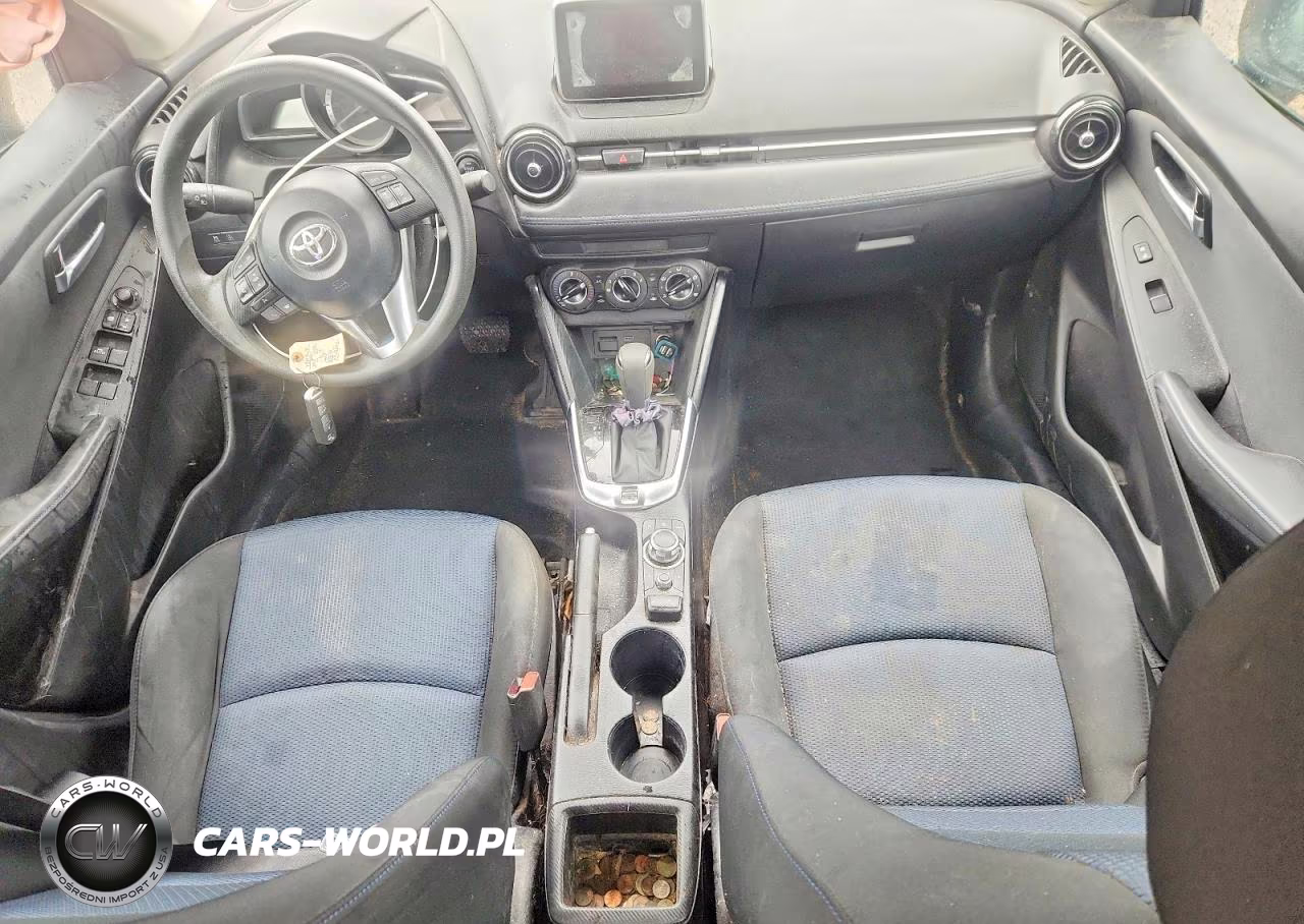 2018 Toyota Yaris Ia Base VIN:3MYDLBYV6JY323174 - 8