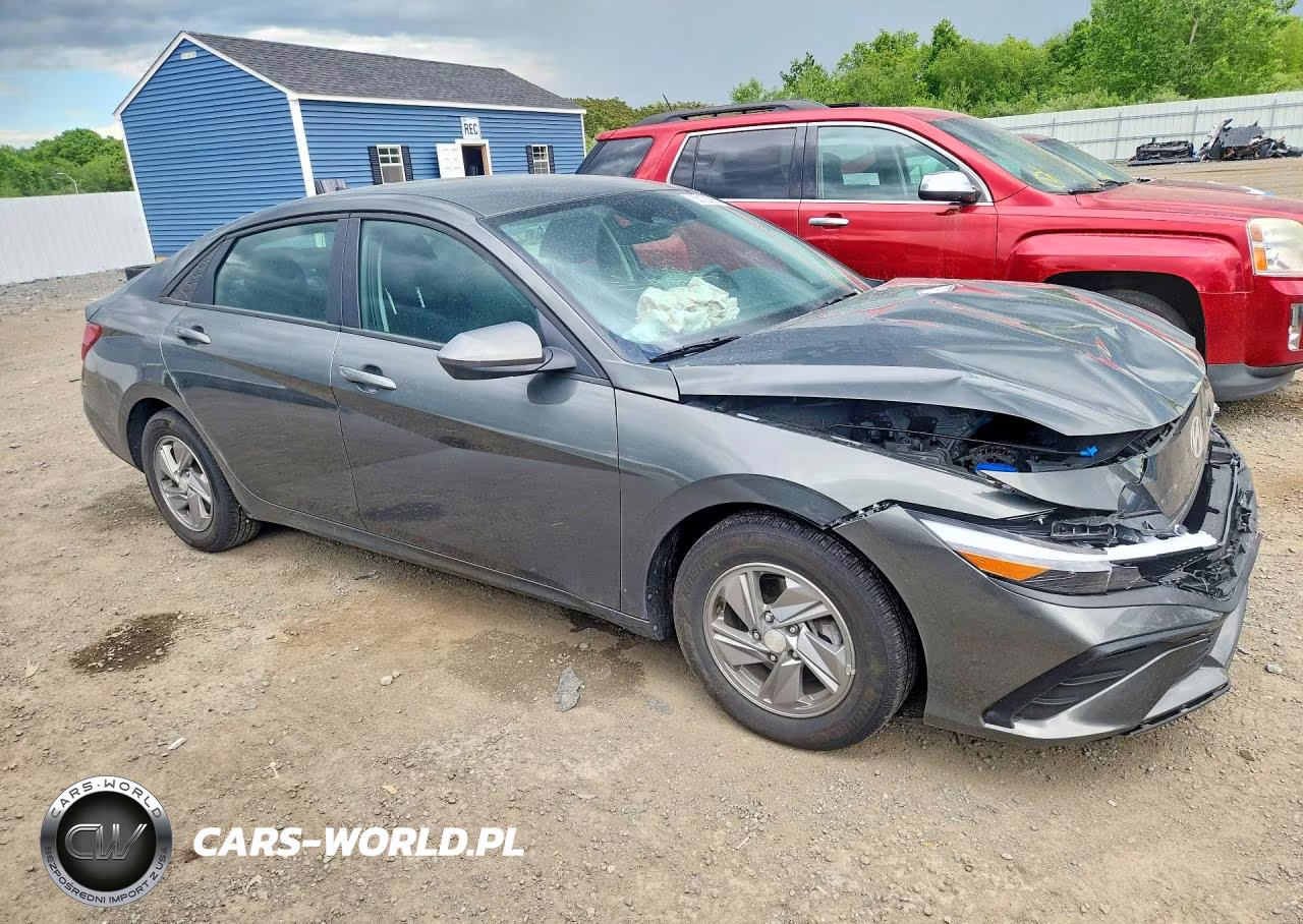 2025 Hyundai Elantra Se VIN:KMHLL4DG6SU952558 - 4