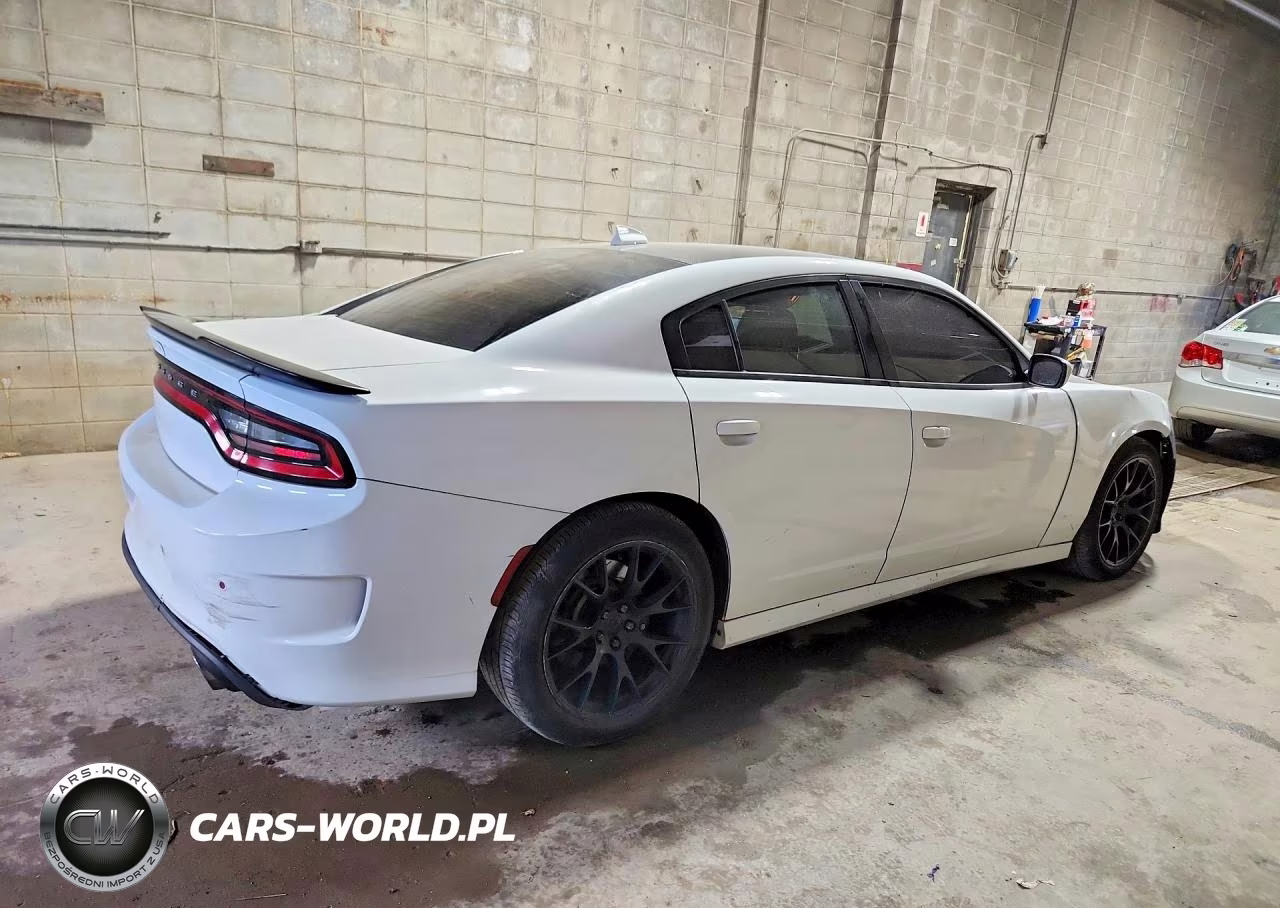 2019 Dodge Charger Scat Pack VIN:2C3CDXGJ7KH756937 - 3