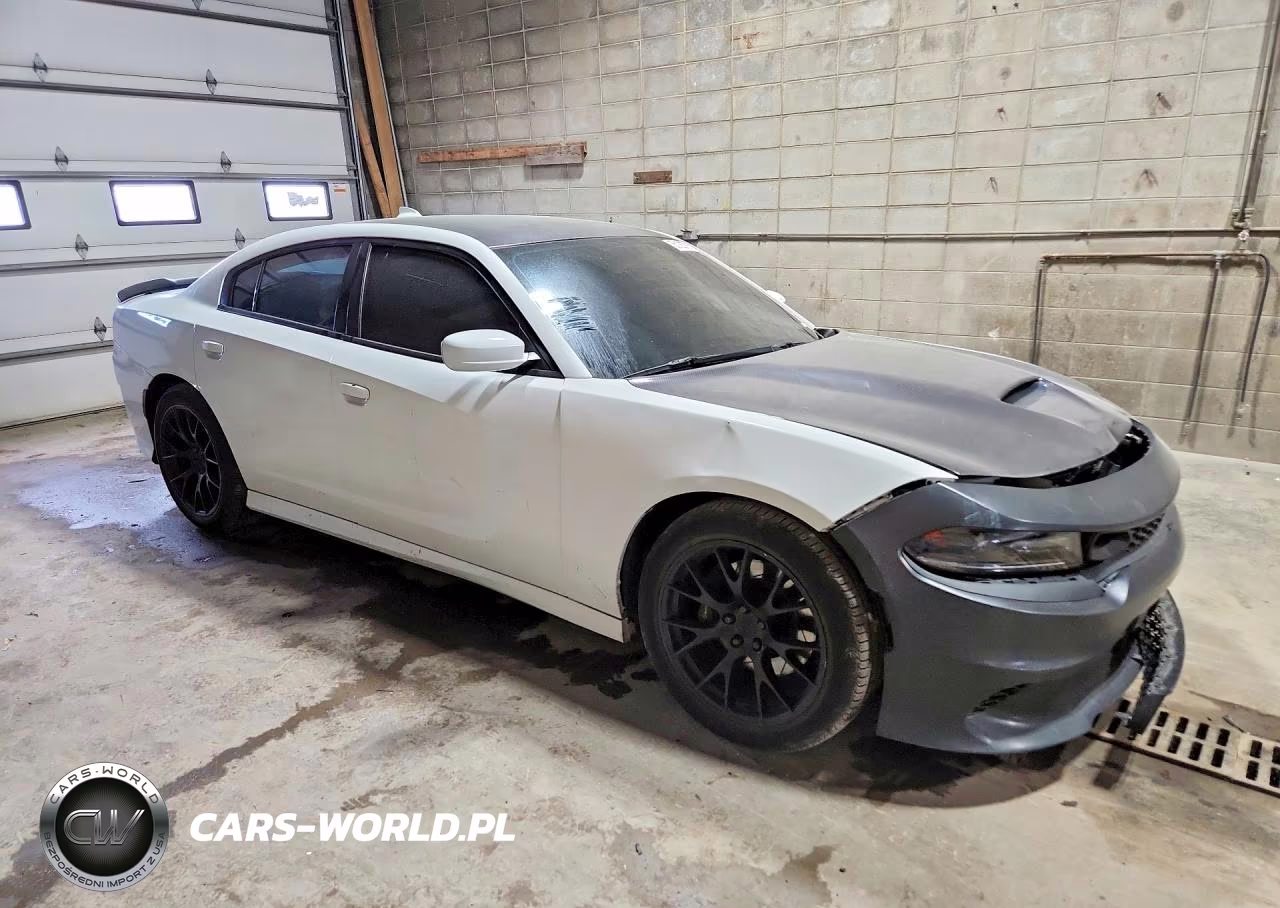 2019 Dodge Charger Scat Pack VIN:2C3CDXGJ7KH756937 - 4