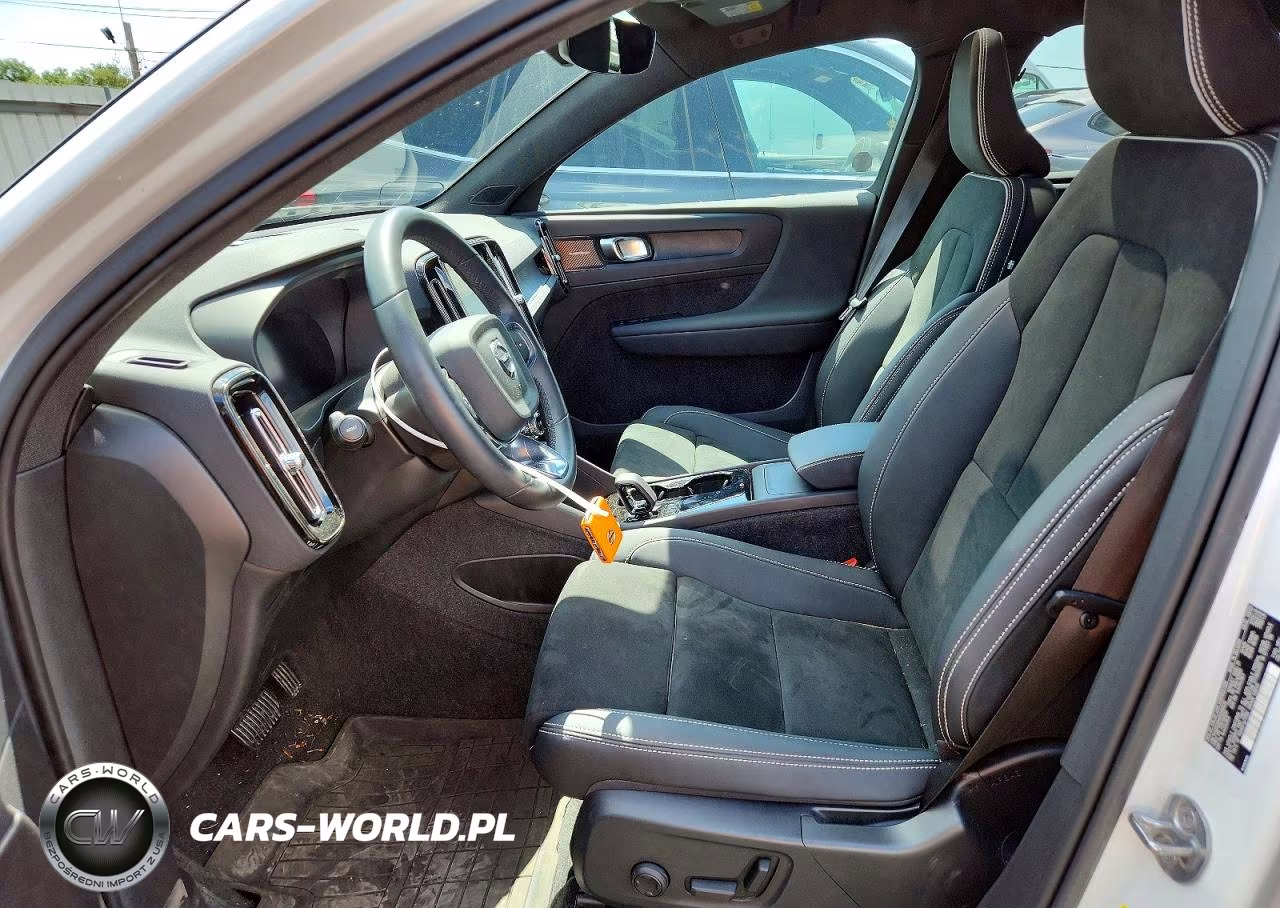 2023 Volvo C40 Recharge Ultimate VIN:YV4ED3GM5P2058525 - 7