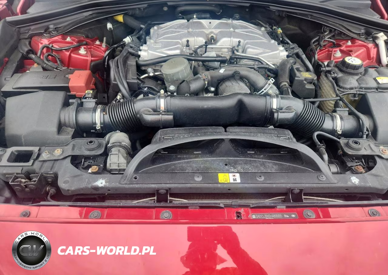 2017 Jaguar F-Pace R - Sport VIN:SADCL2BV2HA895655 - 12