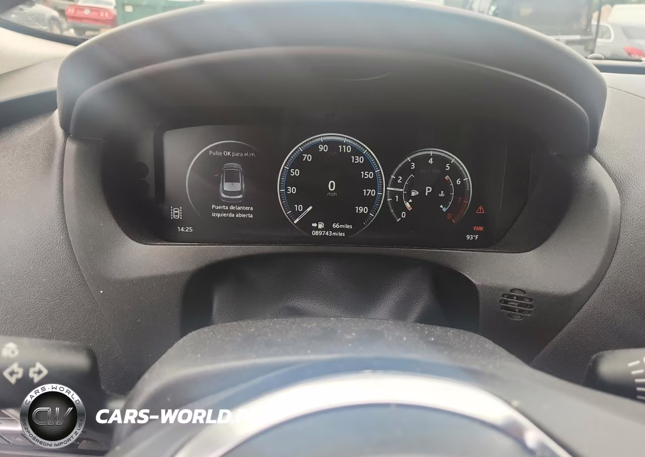 2017 Jaguar F-Pace R - Sport VIN:SADCL2BV2HA895655 - 9