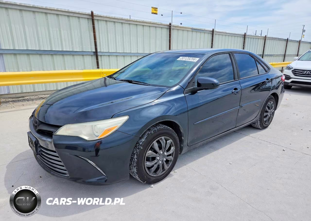 2016 Toyota Camry Le