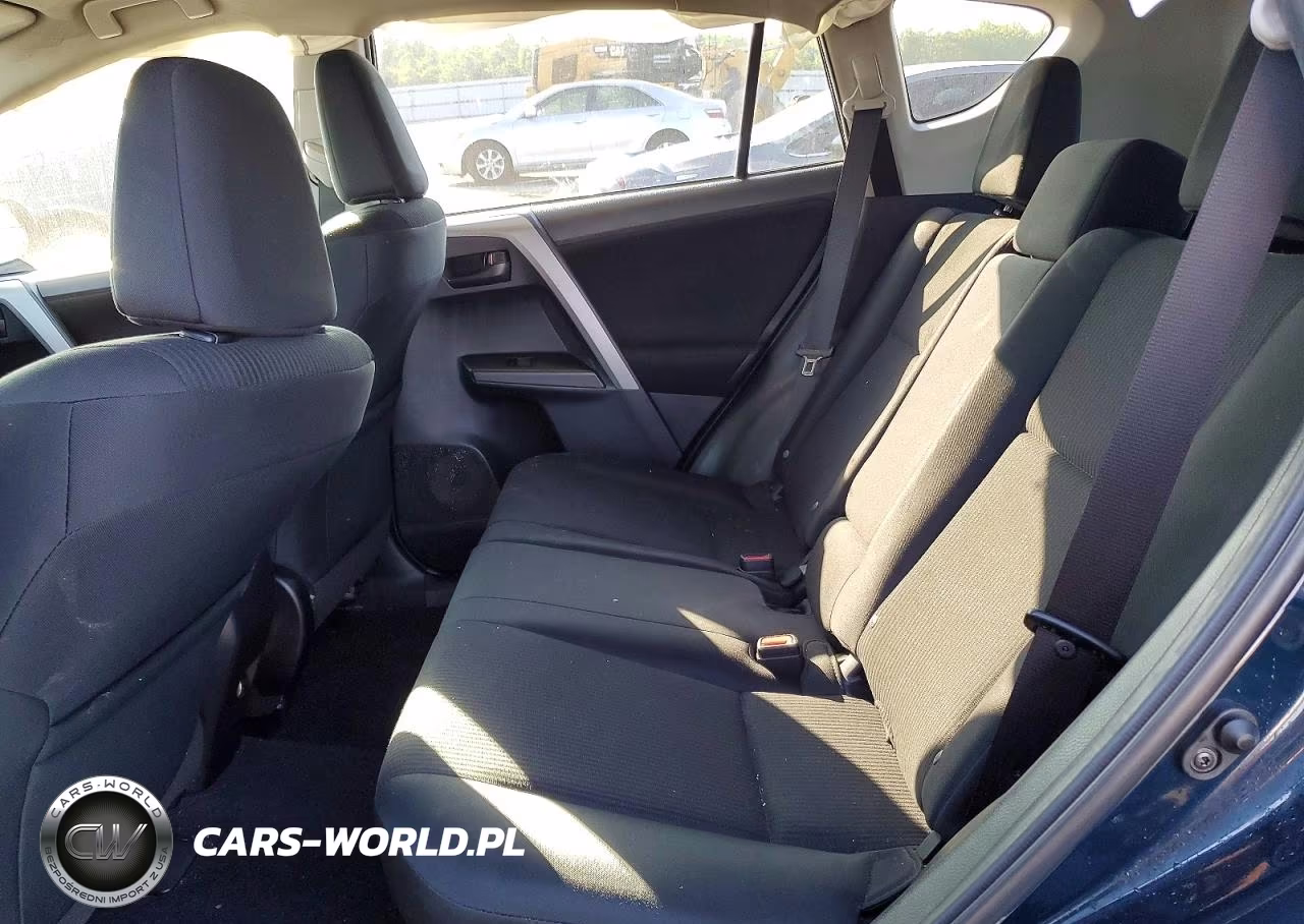 2018 Toyota Rav4 Le VIN:2T3BFREV1JW777218 - 11