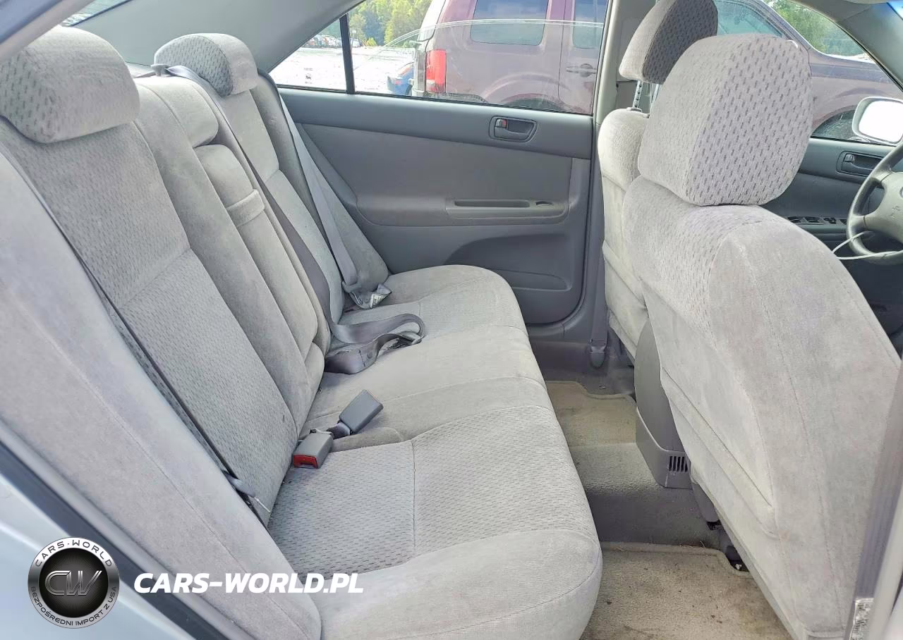 2003 Toyota Camry Le VIN:4T1BE32K23U708673 - 10