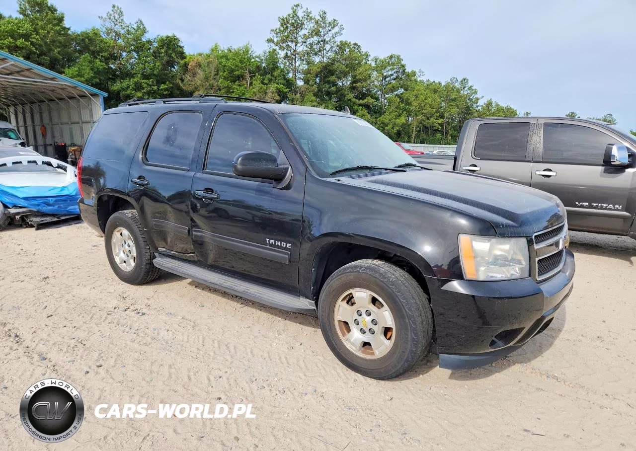 2011 Chevrolet Tahoe C1500 Ls VIN:1GNSCAE06BR379249 - 4