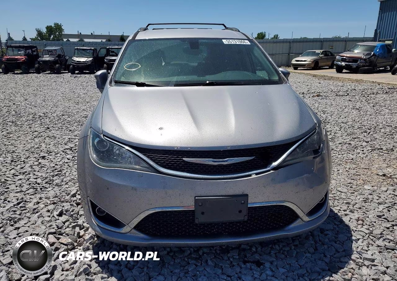 2017 Chrysler Pacifica Touring L VIN:2C4RC1BG3HR540605 - 5