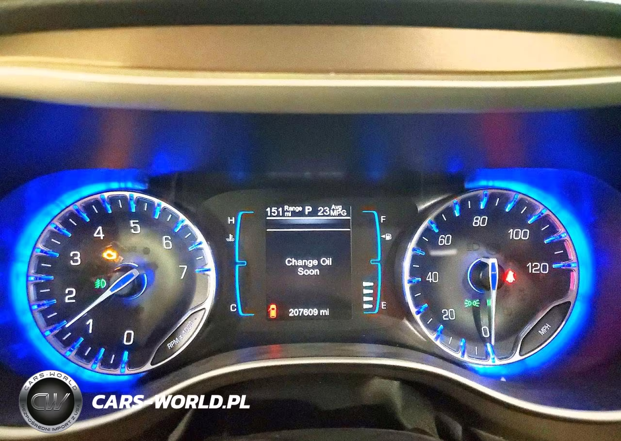 2017 Chrysler Pacifica Touring L VIN:2C4RC1BG3HR540605 - 9