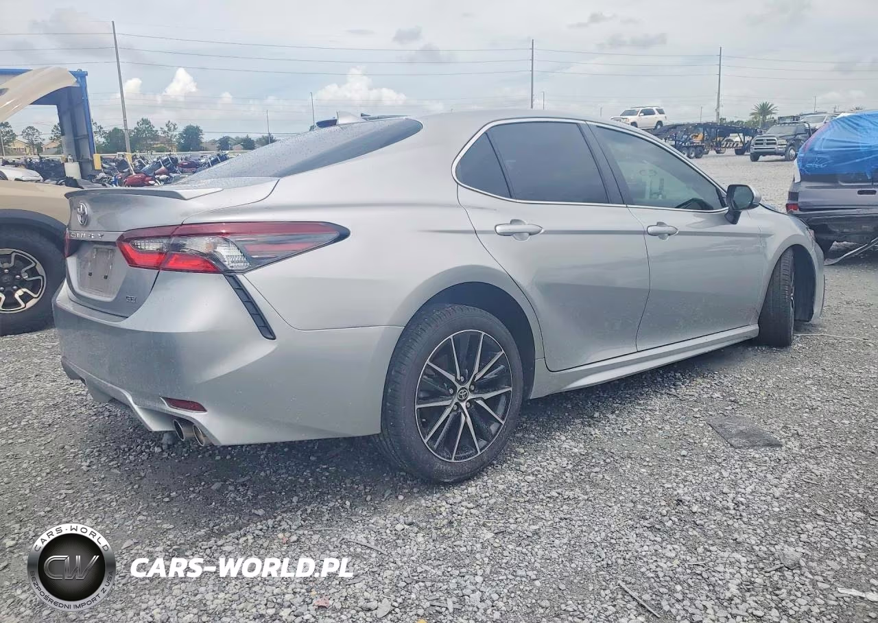 2021 Toyota Camry Se VIN:4T1G11AK1MU526004 - 3