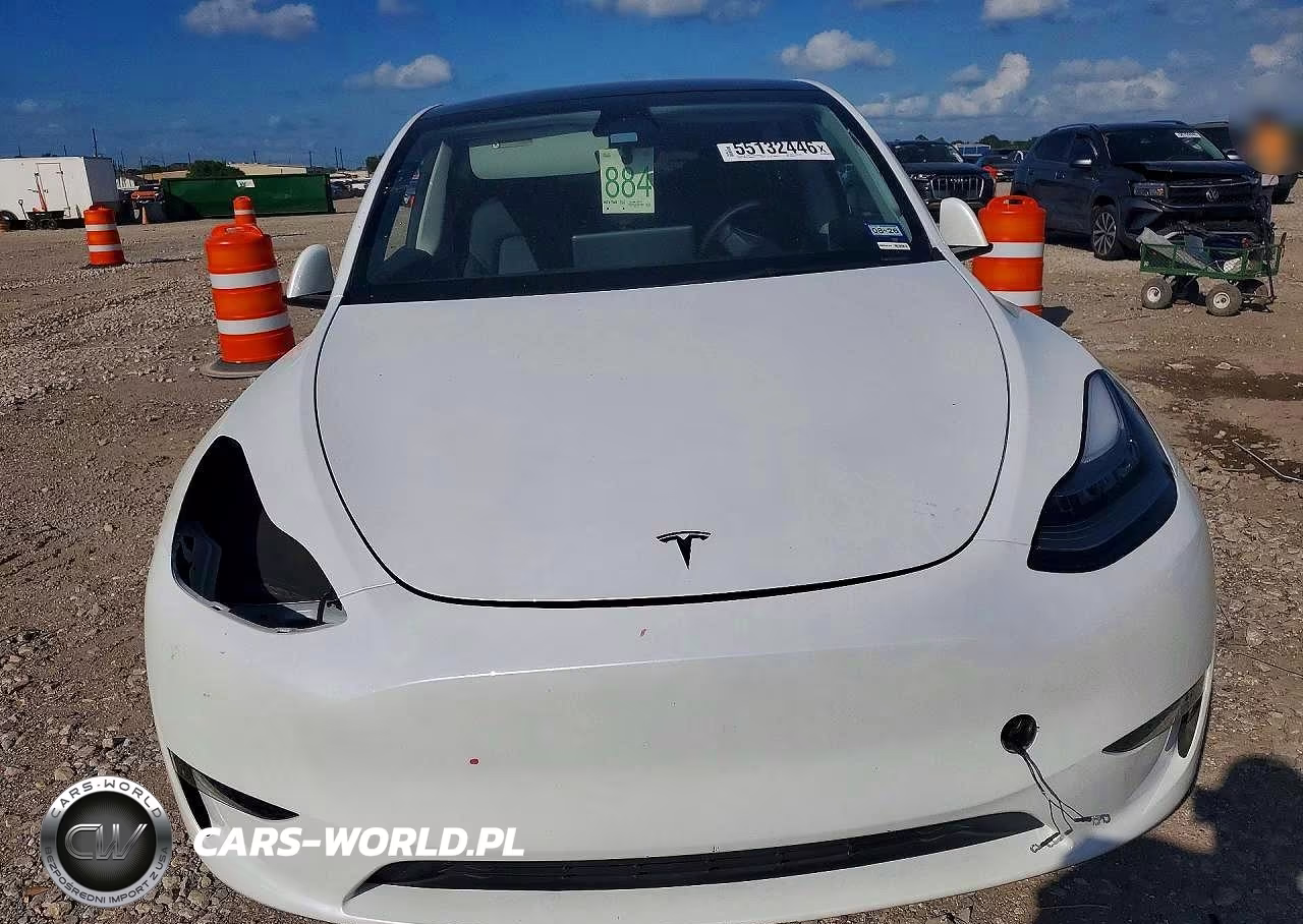 2023 Tesla Model Y VIN:7SAYGDEE0PA077165 - 5