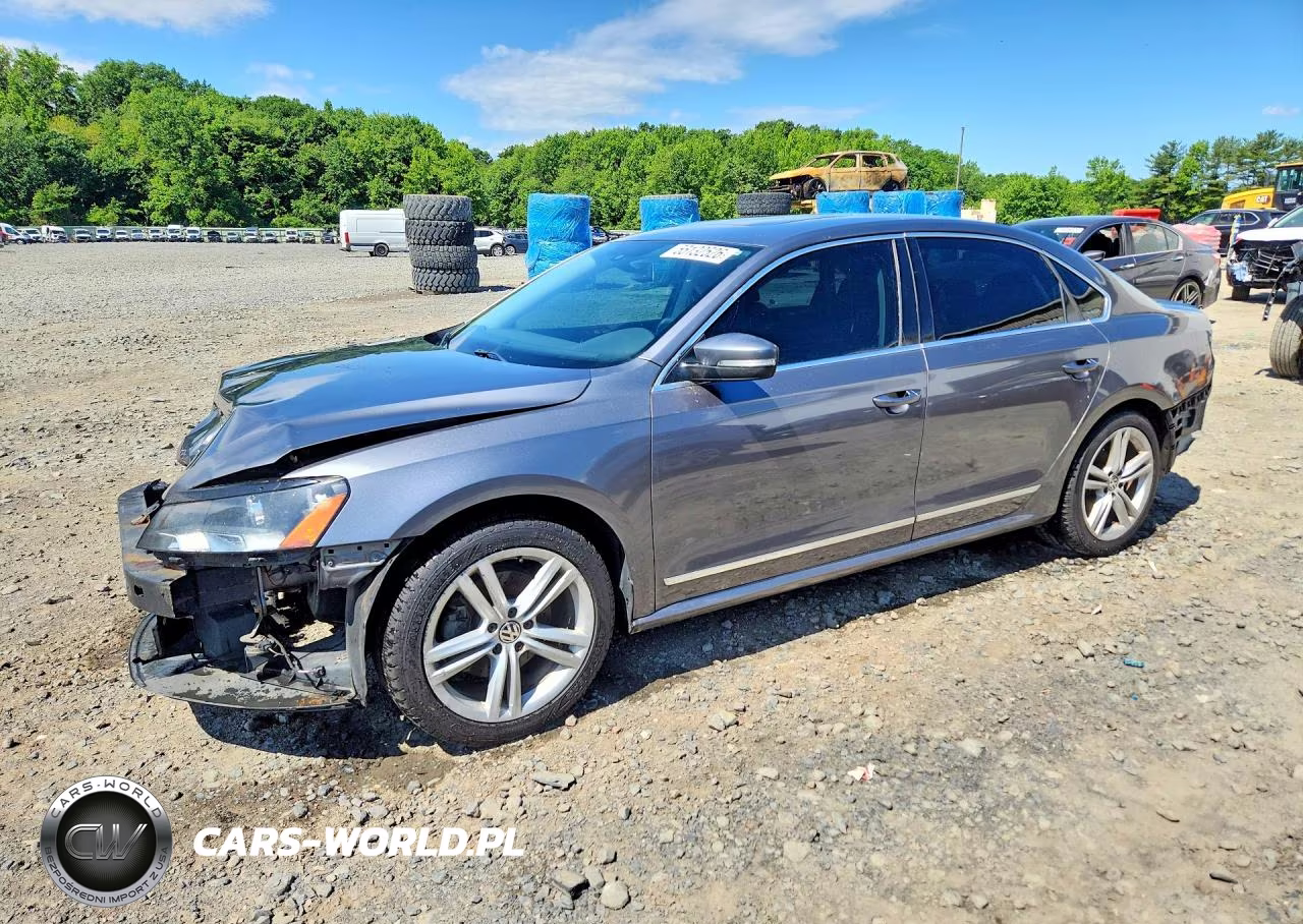 2013 Volkswagen Passat Sel