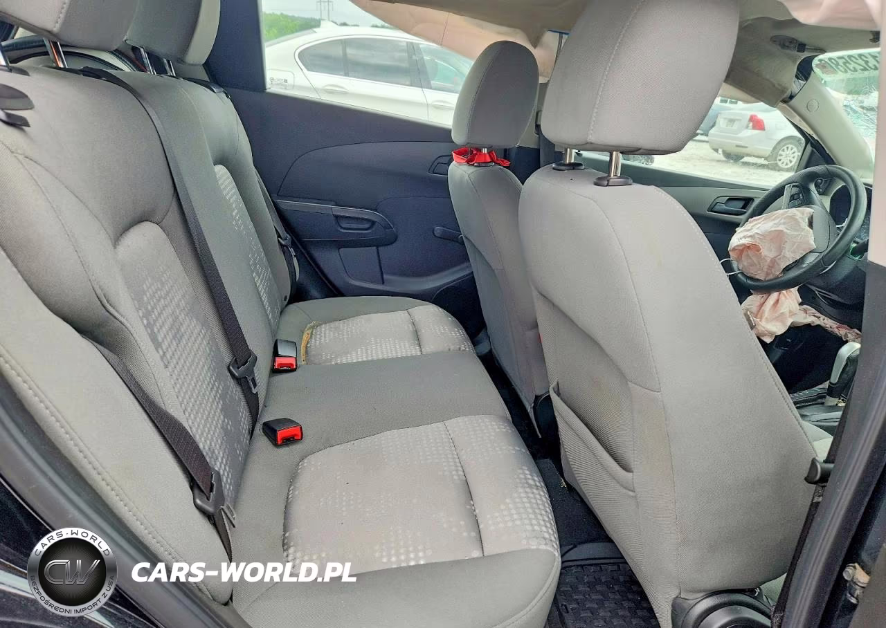 2020 Chevrolet Sonic VIN:1G1JG6SB9L4135002 - 10