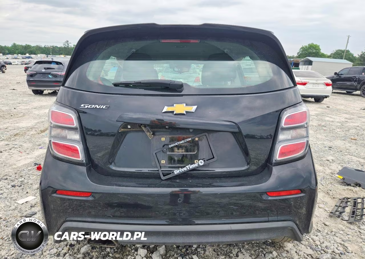 2020 Chevrolet Sonic VIN:1G1JG6SB9L4135002 - 6
